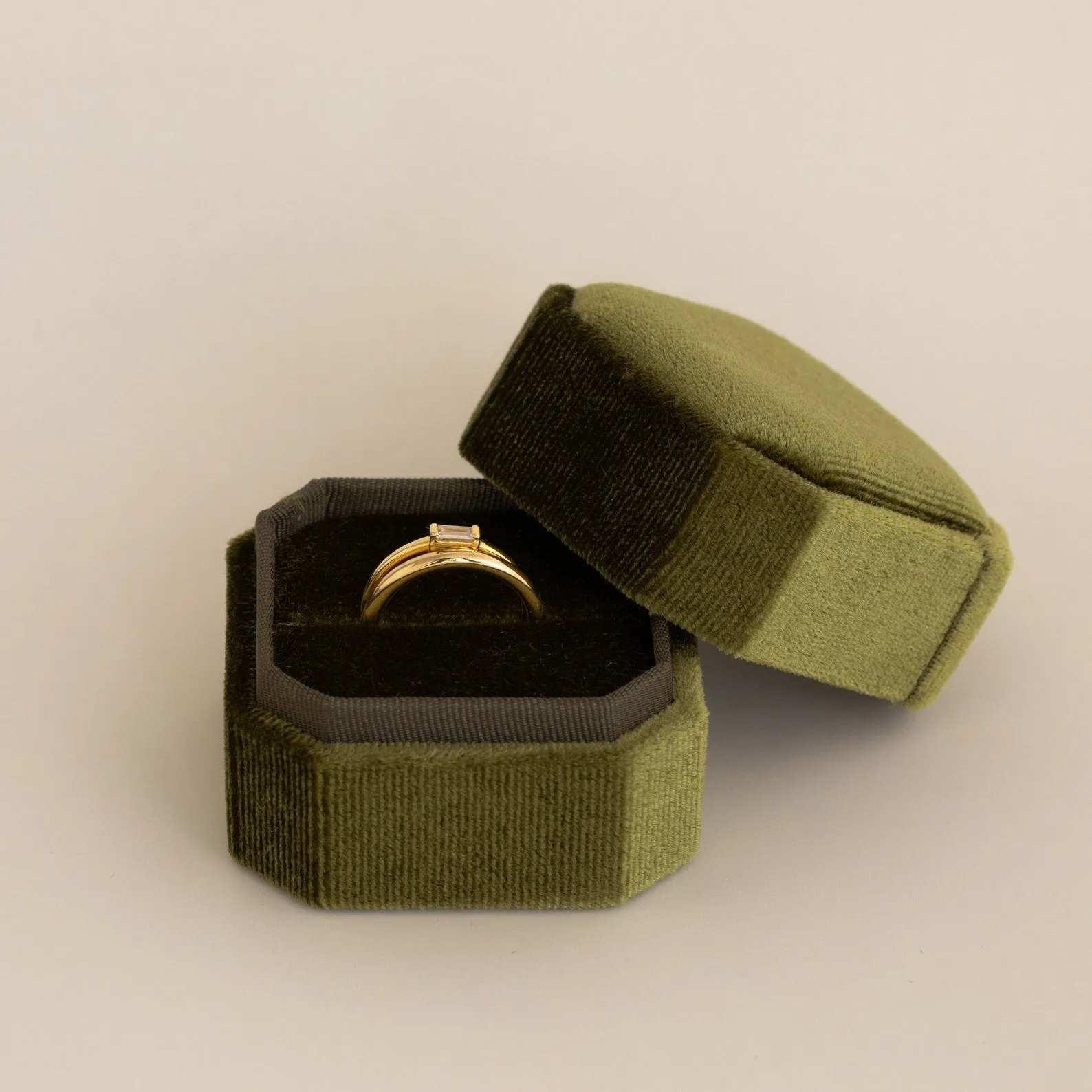 1 Slot Velvet Ring Box