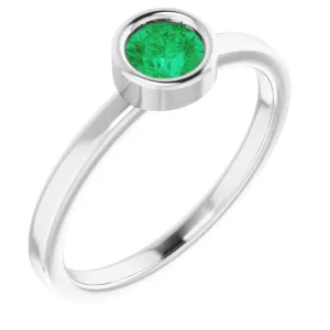 14K White 4.5 mm Natural Emerald Ring