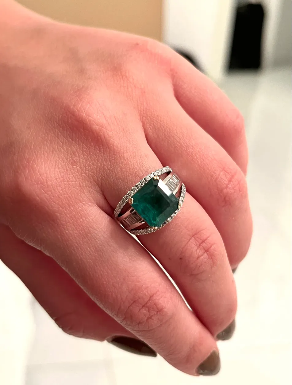 5 Carat Natural Emerald and Baguette Diamond 14k White Gold Art Deco Ring