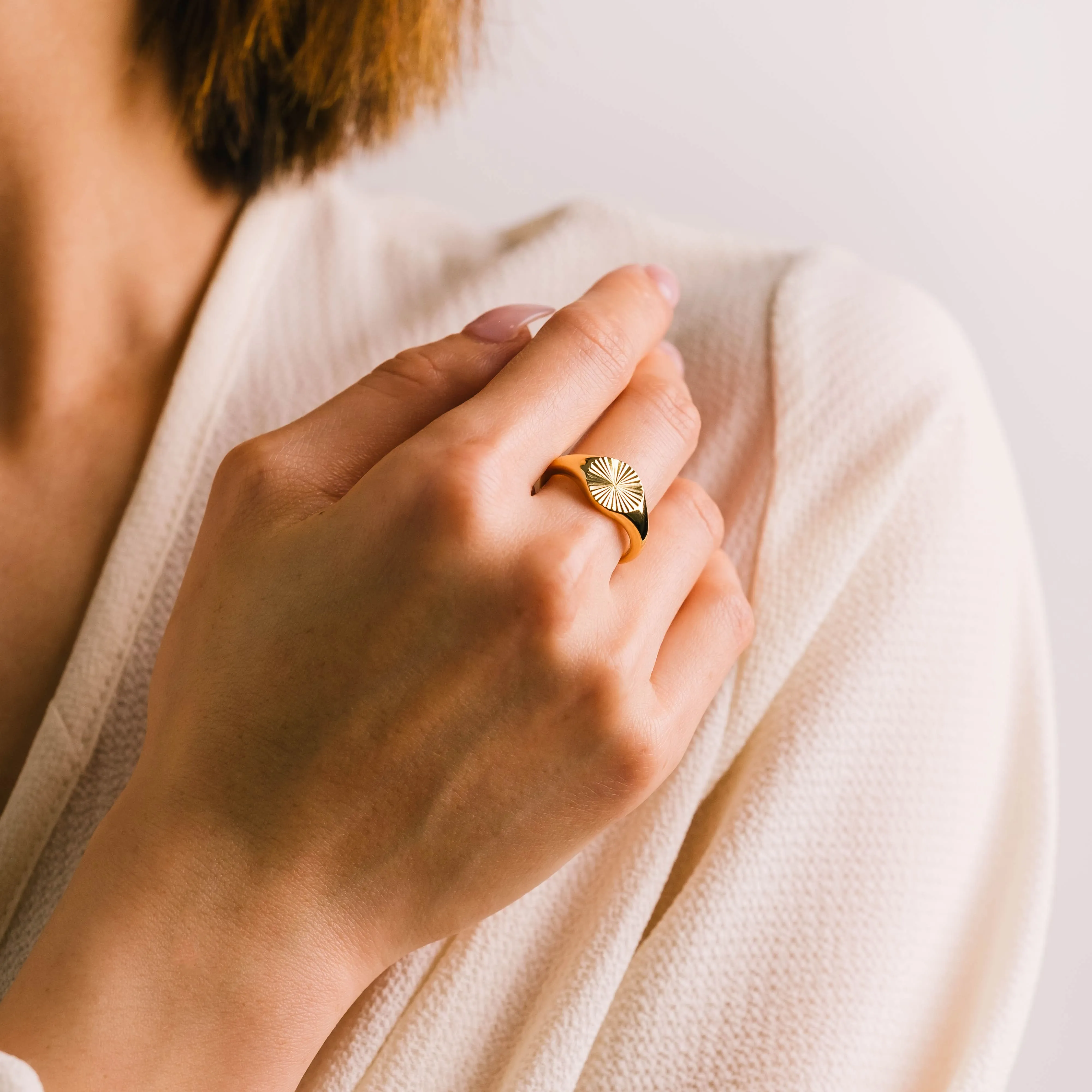 Coin Fluted Signet Ring