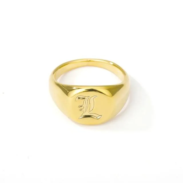 Sadie Monogrammed Signet Ring