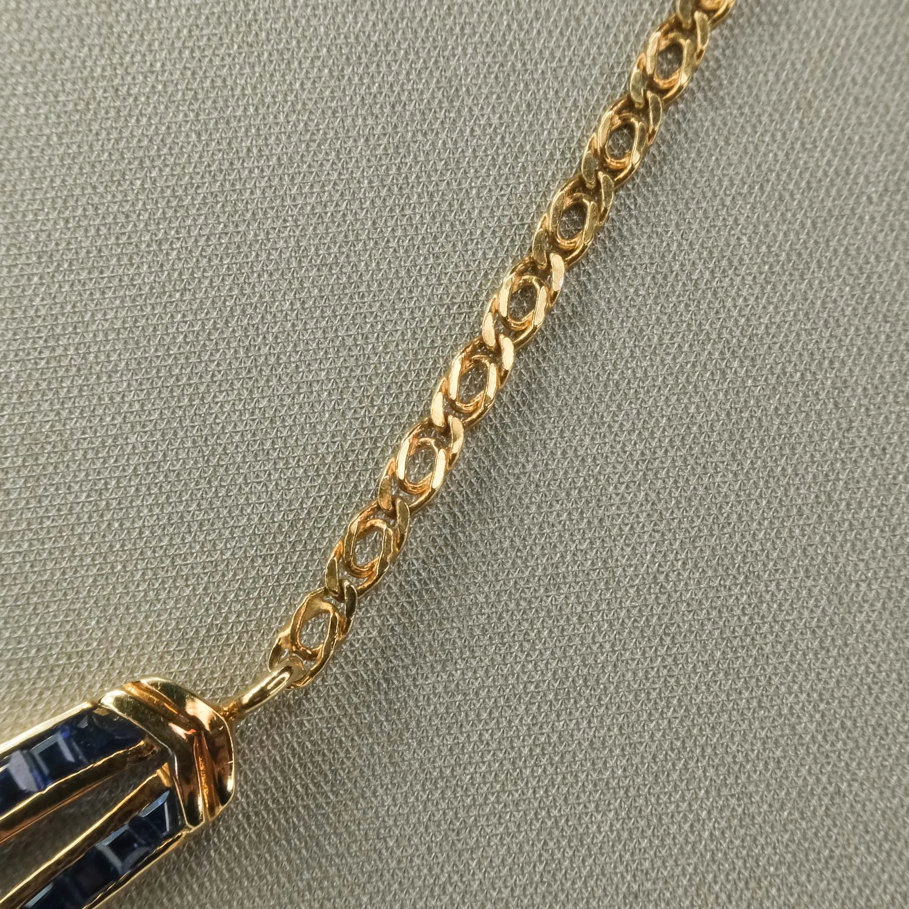 Sapphire and Diamond Fixed Pendant Necklace in 18K Yellow Gold