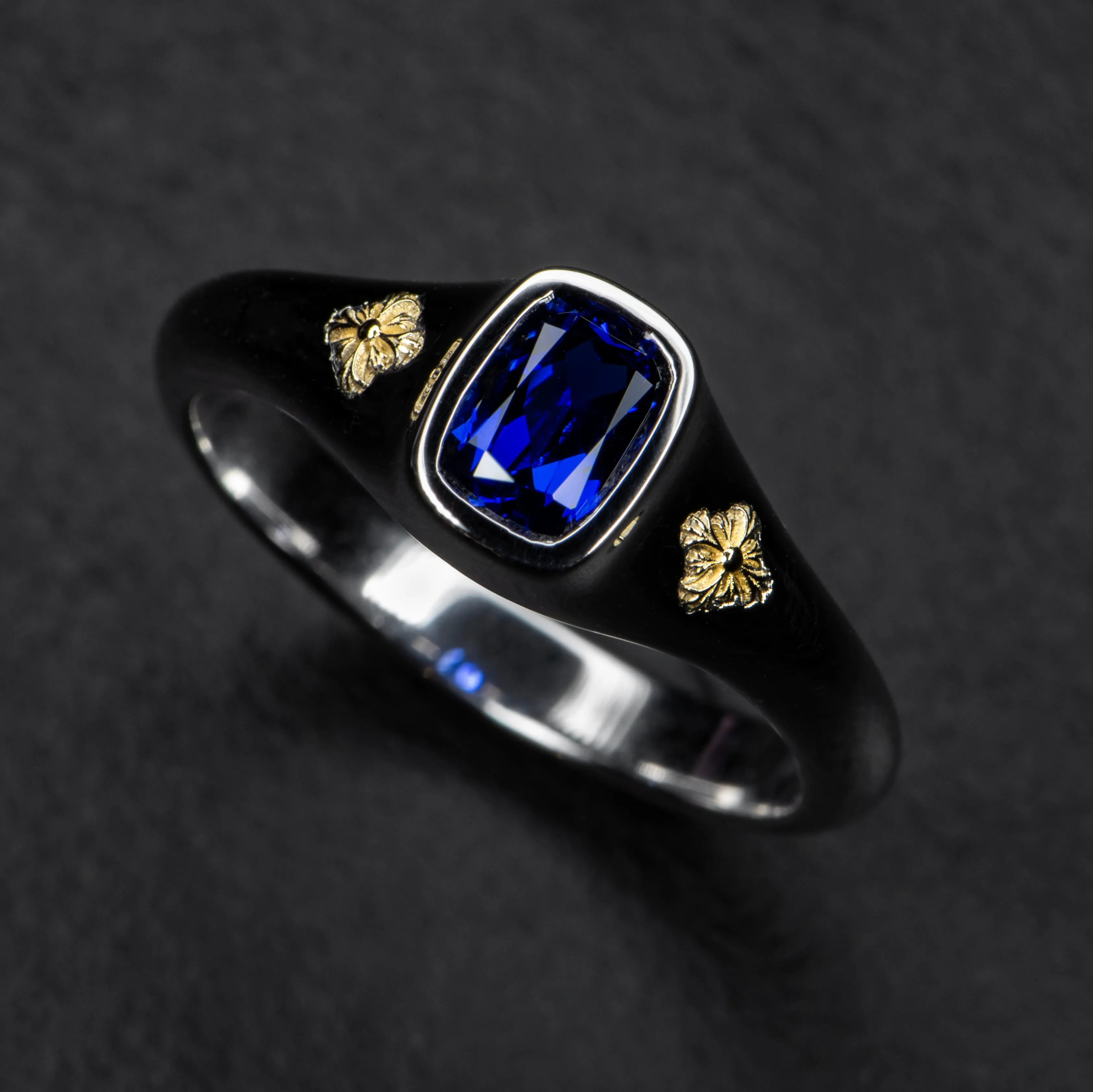 Sapphire Signet Ring - CORNFLOWER