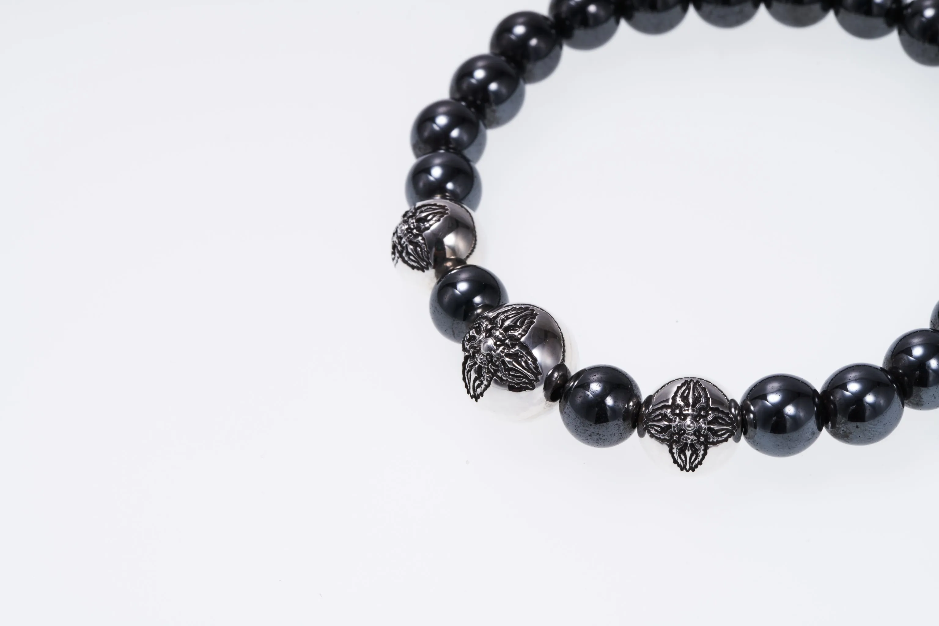 Stone Bracelet With Double Dorje Ball : (Hematite)